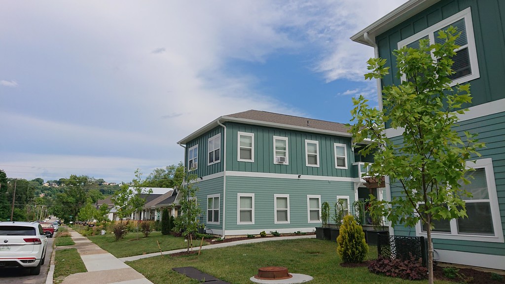 CNE's new houses in Highland Park, Chattanooga Courtyard a… Flickr