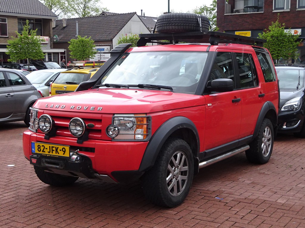 2009 Land Rover Discovery 3 The Discovery 3 was built by L… Flickr