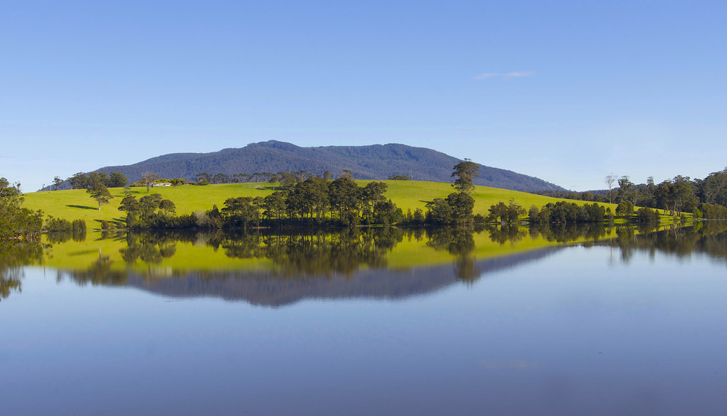 Corunna Lake Corruna Lake is near Tilba on the south coast… Flickr