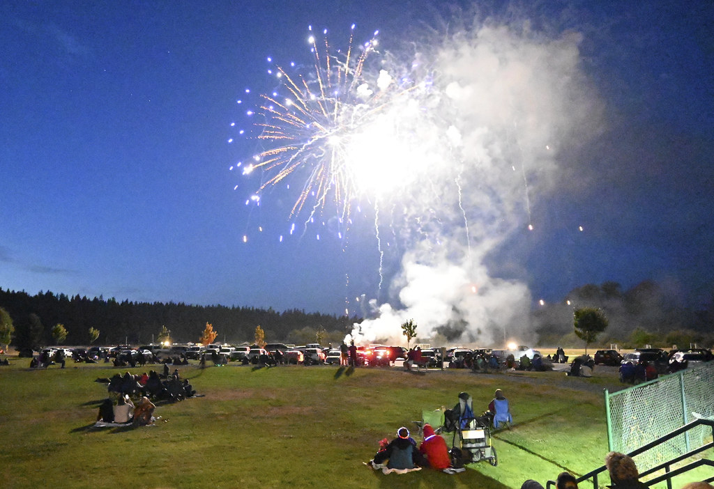 Sequim's Fourth of July Fireworks show, 7/4/21 Flickr