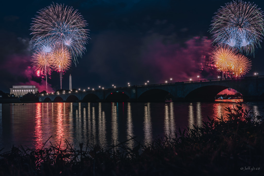 Fireworks 2021, Washington DC YL168 Flickr