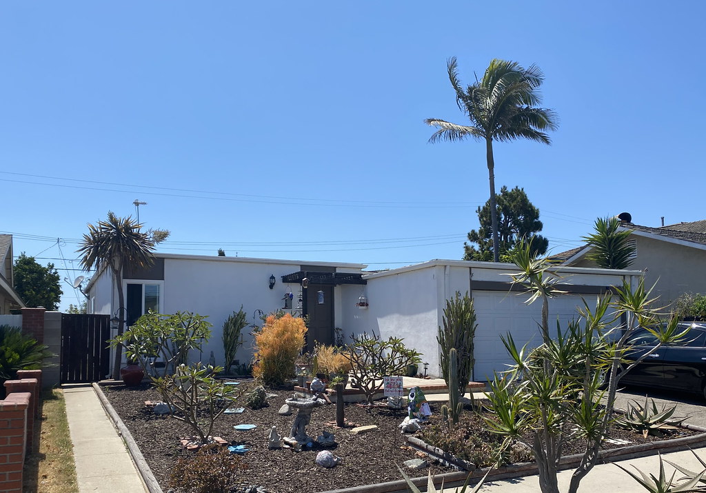 621 Sea Breeze Drive, Killingsworth, Brady & Smith 1957 a photo on