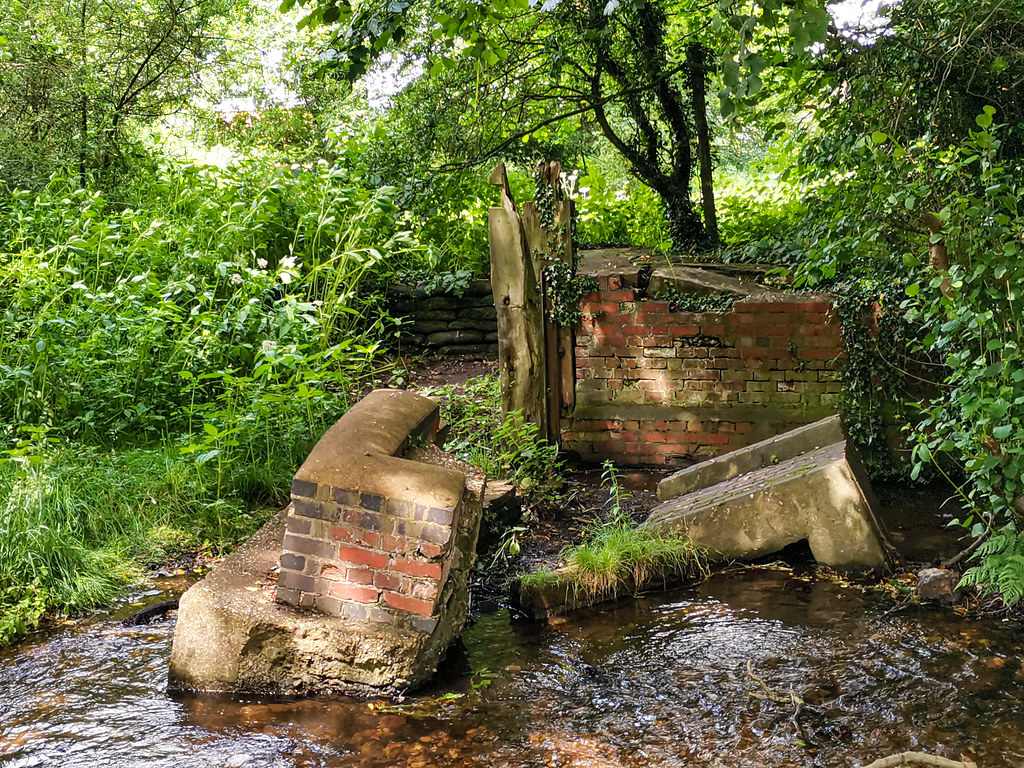 Slitting Mill waterfall Slitting Mill waterfall remains … Flickr