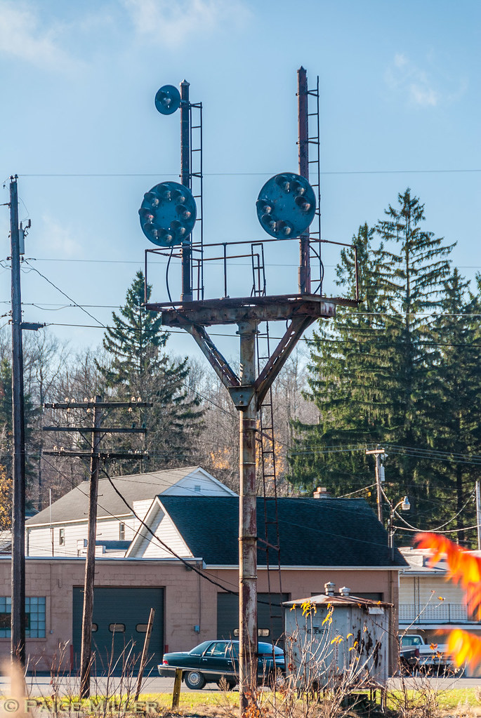 Mt. Jewett, PA Old signal bridge at Mt. Jewett yard, forme… Flickr