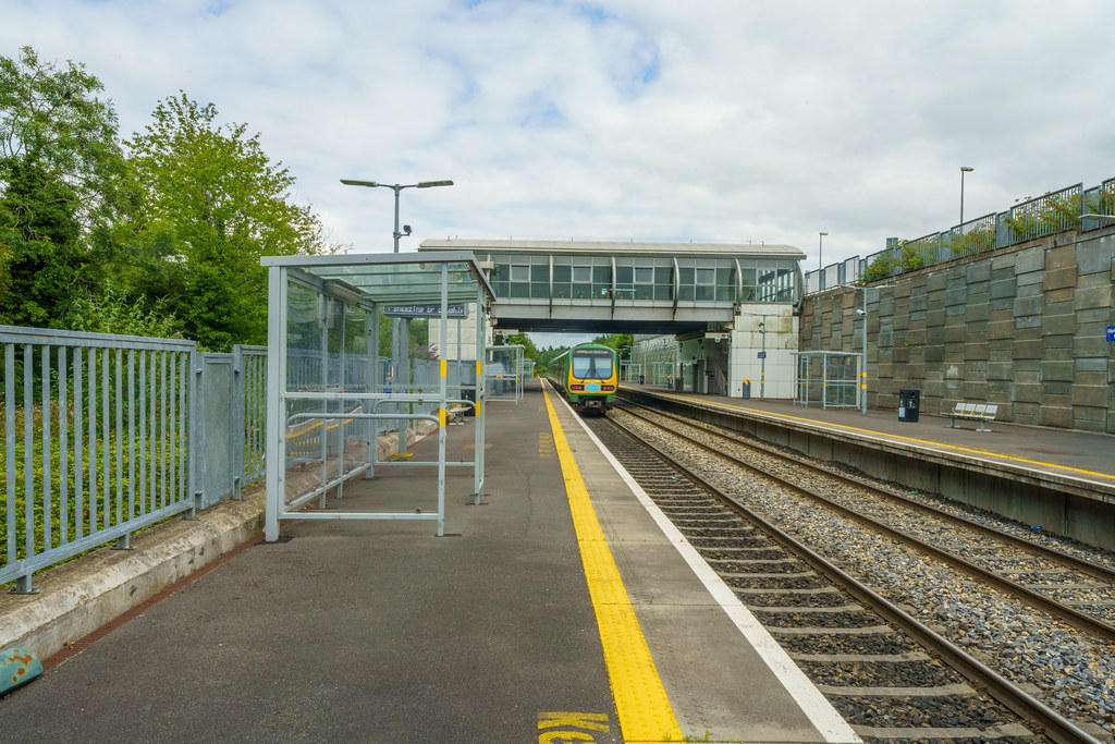 NAVAN ROAD PARKWAY STATION AND NEARBY [A RATHER BLEAK LOCA… Flickr