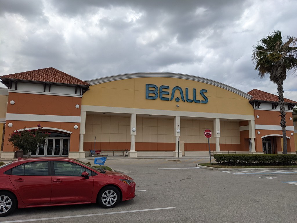 Bealls (Fort Myers, FL) Store is preparing to shrink in si… Flickr