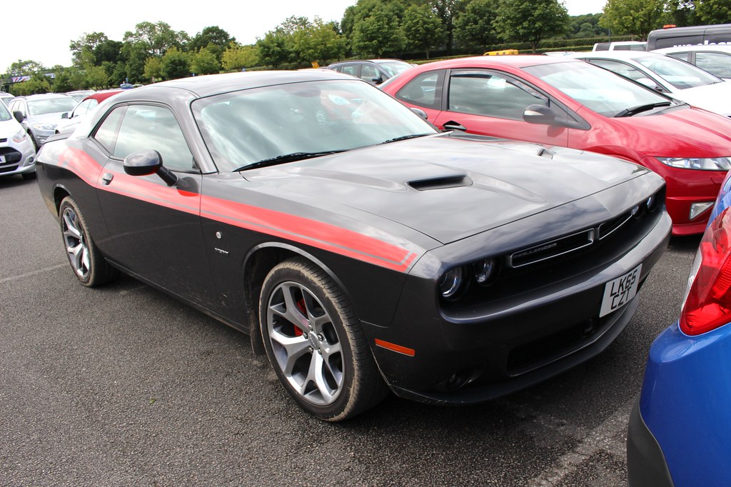 177 Dodge Challenger Hemi (2015) LK 65 CZT Dodge