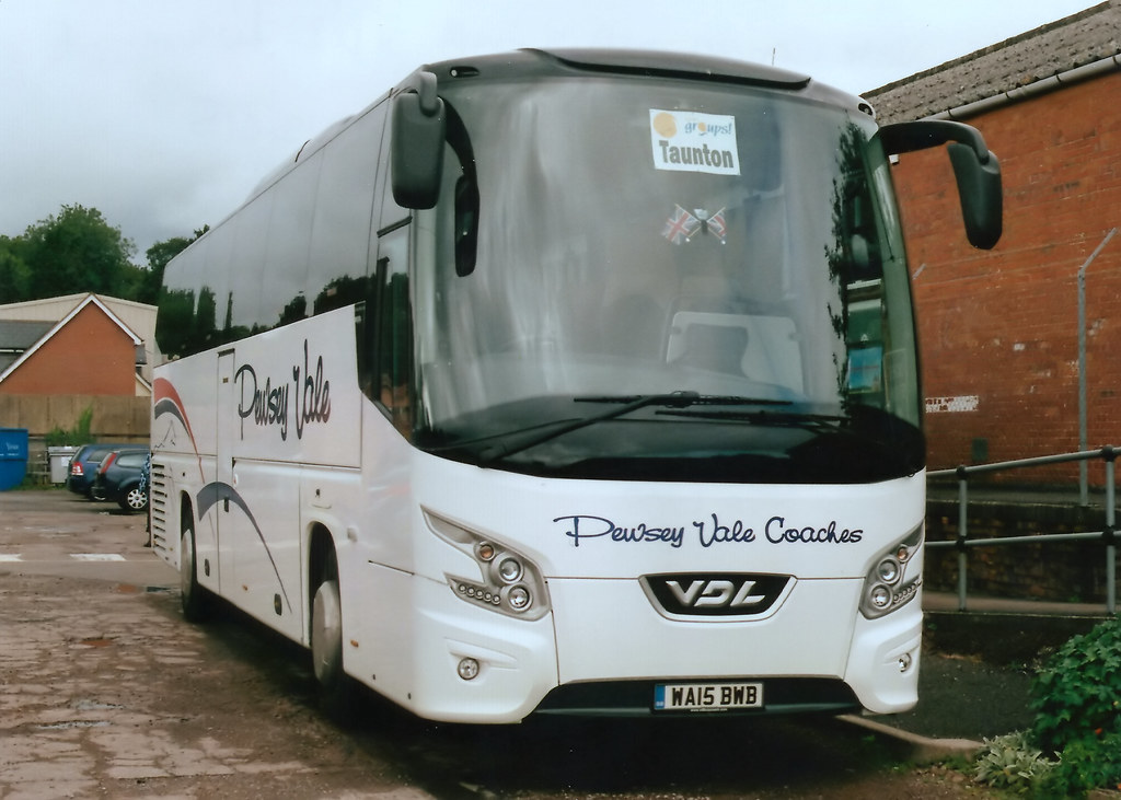 LYDEARD 140915 WA15BWB_filtered ONE OF SEVERAL BOU… Flickr