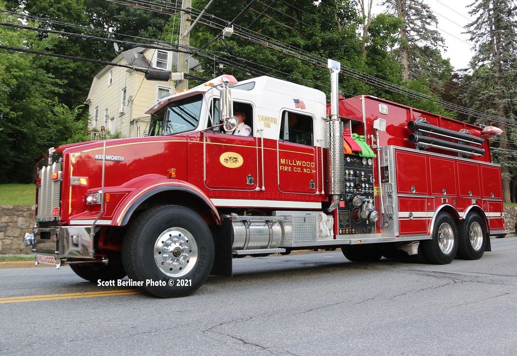 MILLWOOD, NY FIRE DEPARTMENT TANKER 15 Tanker 15 1994 3D,… Flickr