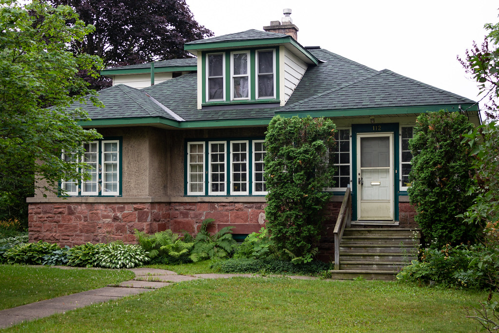 No. 112 Lansdowne Avenue, Sault Ste. Marie, Ontario, Canad… Flickr