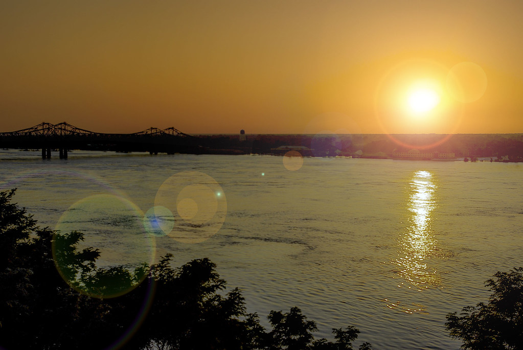 Sunset Facing West MS River Bridge Sunset Vicksburg River … Flickr