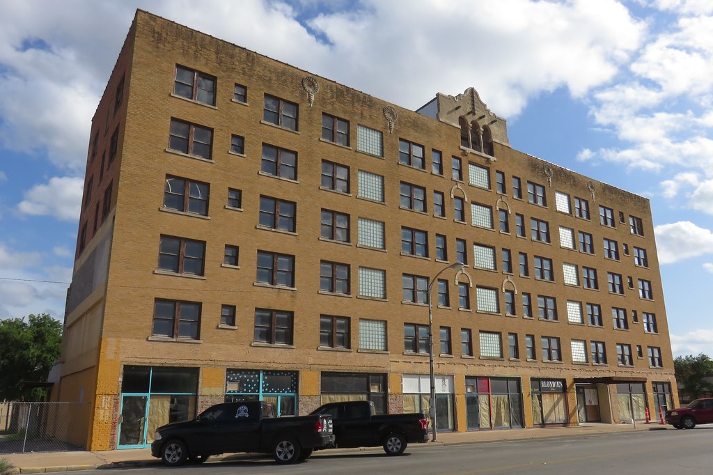 Old Naylor Hotel (San Angelo, Texas) Built in 1927, this s… Flickr