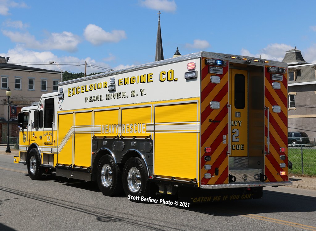 PEARL RIVER, NY FIRE DEPARTMENT 12 RESCUE Scott Berliner Flickr