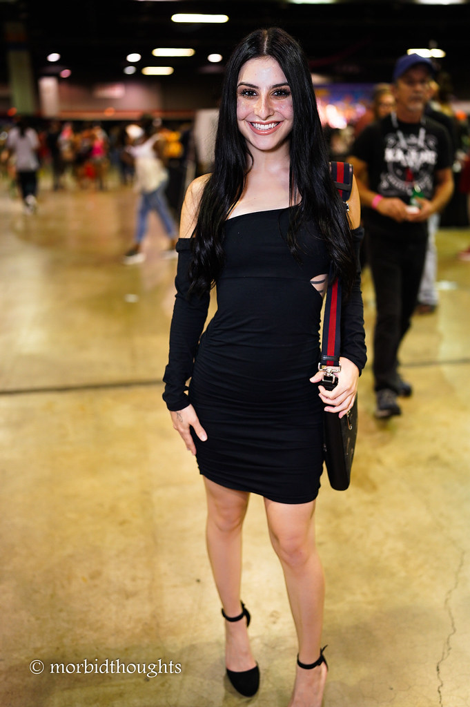 Kaitlyn Katsaross Instagram Twitter Facebook On Idcrawl