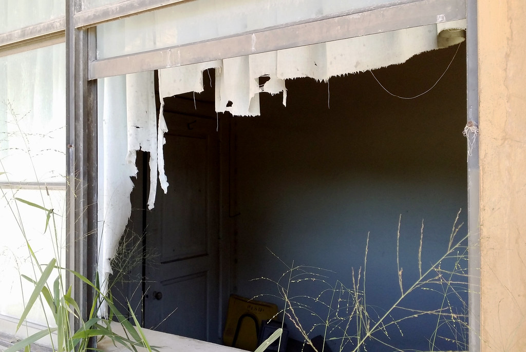 Abandoned School, Premont, Texas Photo by Eric Friedebach Flickr