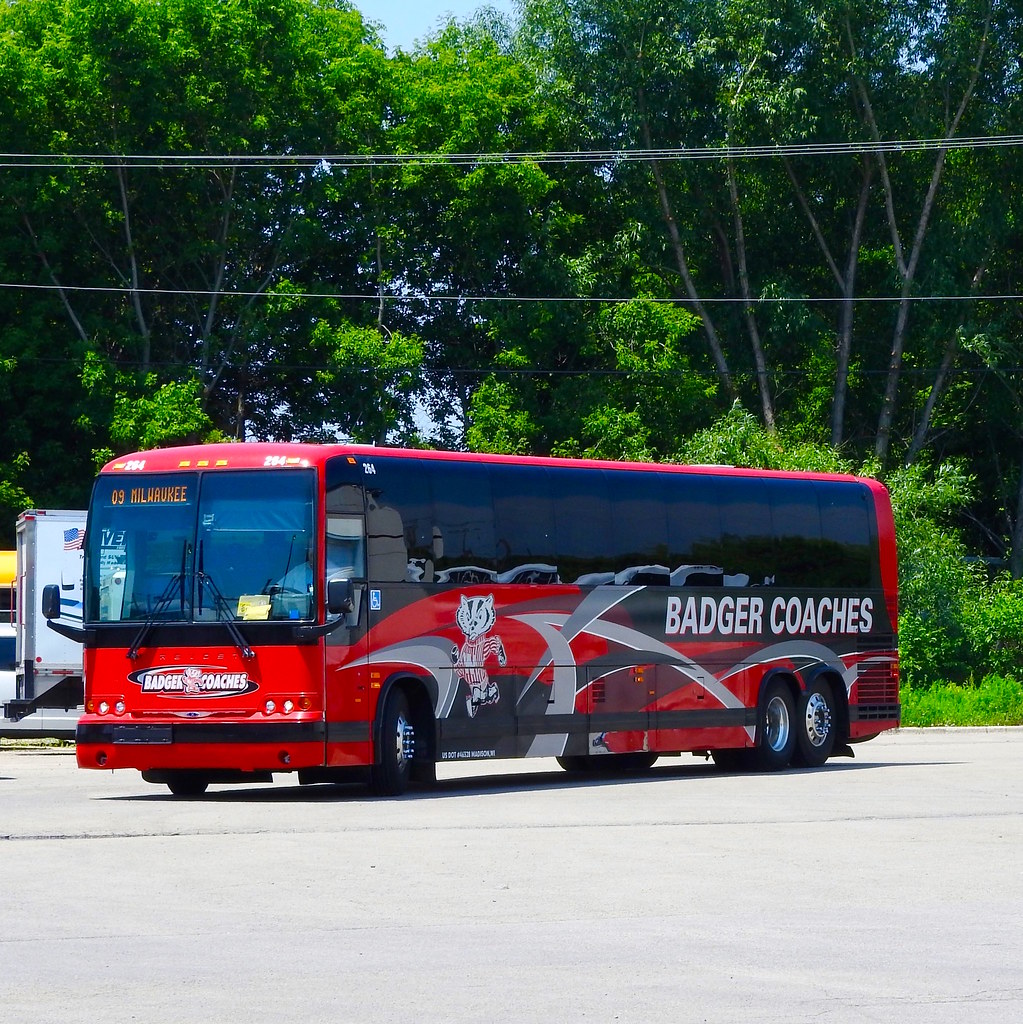 Badger Coaches 264 Operator Badger Coaches, Madison, Wisc… Flickr