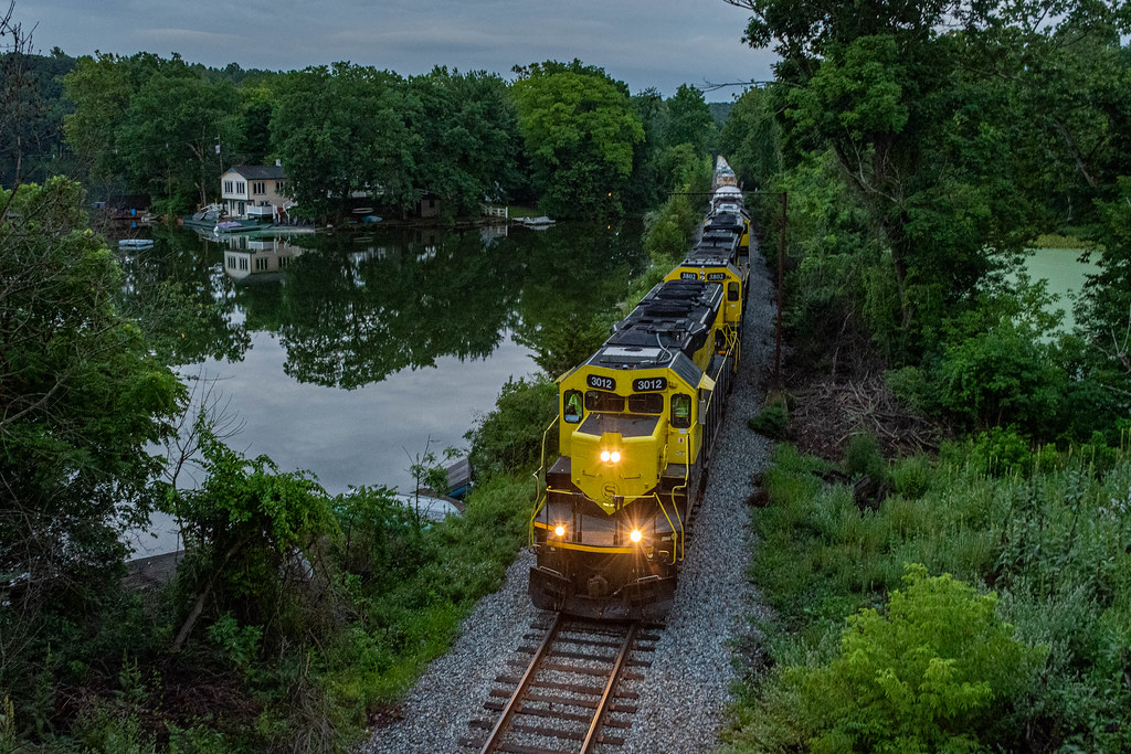 SU99 out of Sparta After working Sparta Yard, NYSW SU99 st… Flickr