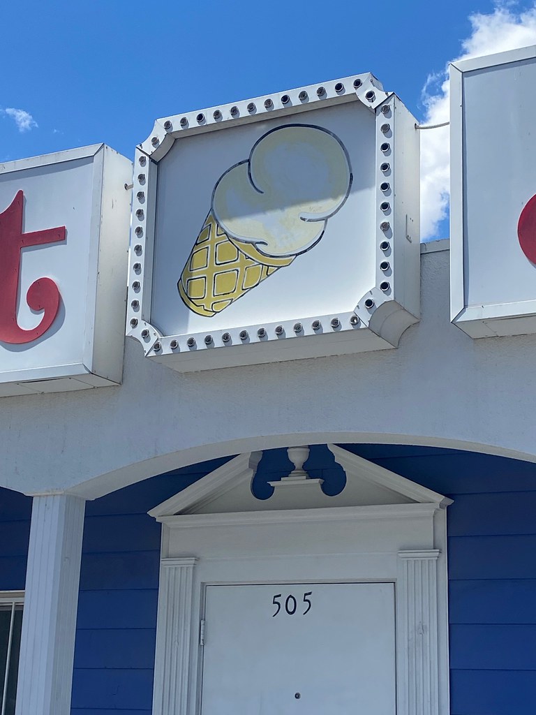 LuvIt Frozen Custard 505 E Oakey Blvd, Las Vegas, NV Flickr