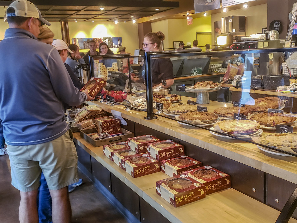 Grand Traverse Pie Company in Traverse City, Michigan Ju… Flickr
