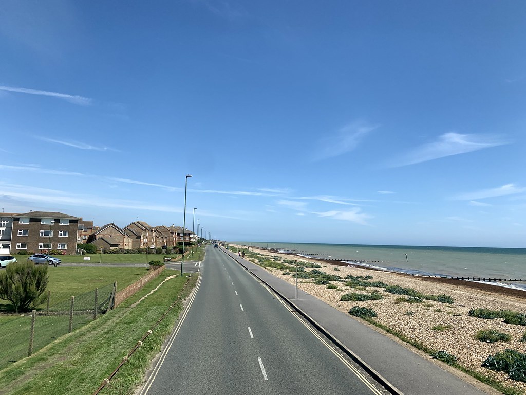 Rustington Sea Road, Rustington viewed from Compass Route … Flickr