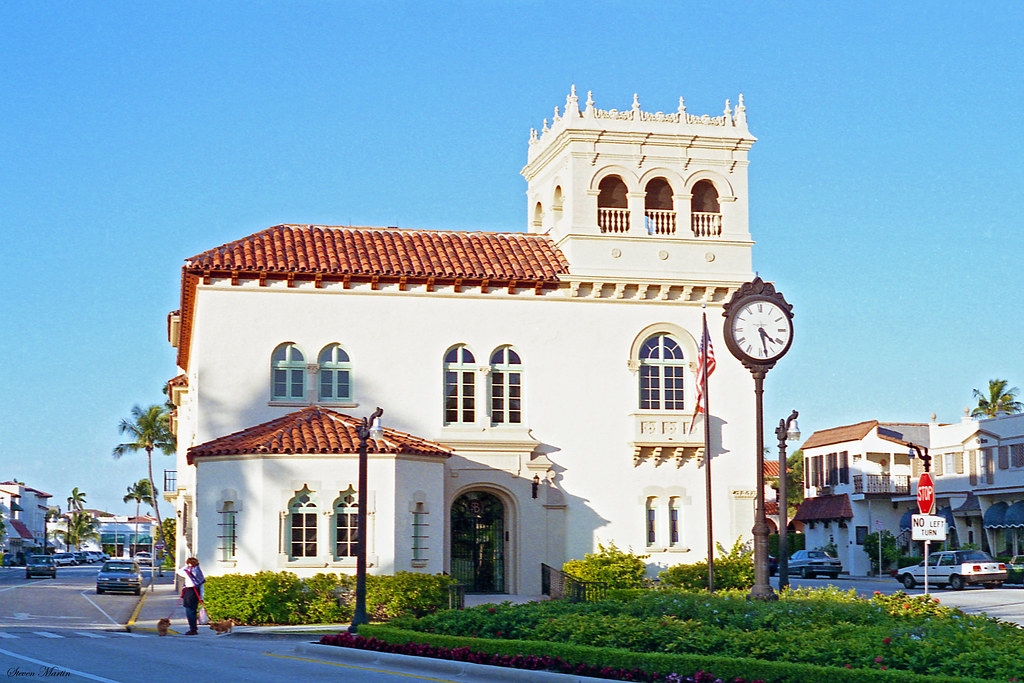 Palm Beach Town Hall Historic Spanish Revival style buildi… Flickr