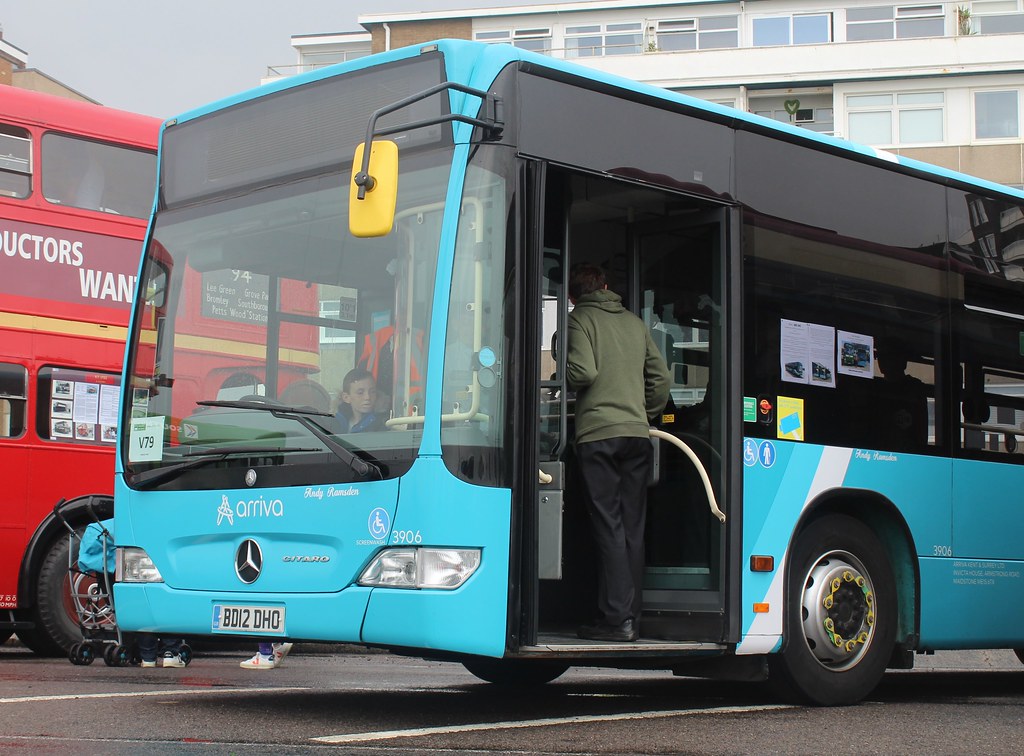 Arriva (Kent & Surrey) 3906 BD12 DHO Arriva (Kent