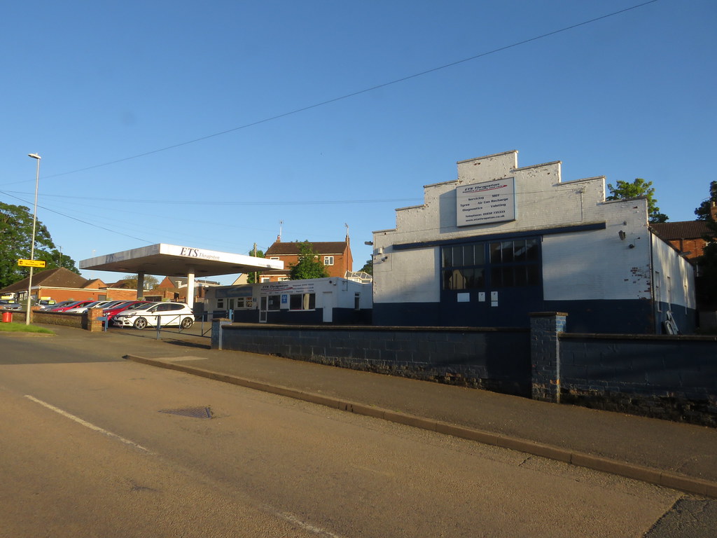 Former Petrol Station Huntingdon Road, Thrapston, Northa… Flickr