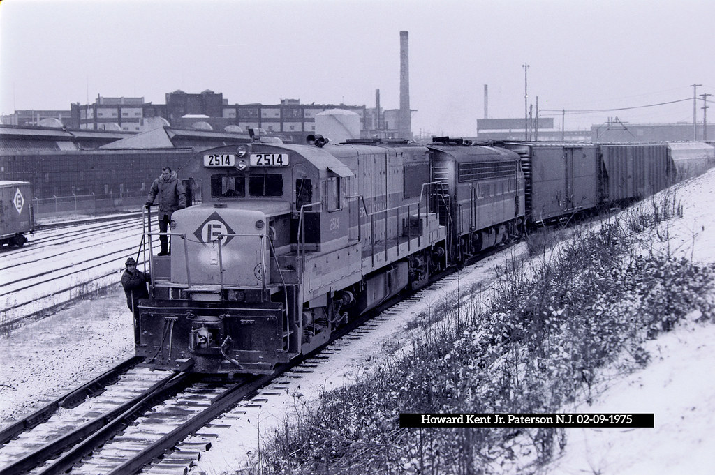 PATERSON JOB The "Paterson Job" working Getty Avenue Yard … Flickr