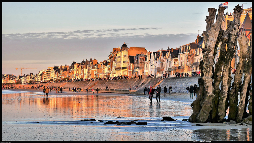 promenade du soir à Saint Malo coucher de soleil sur la