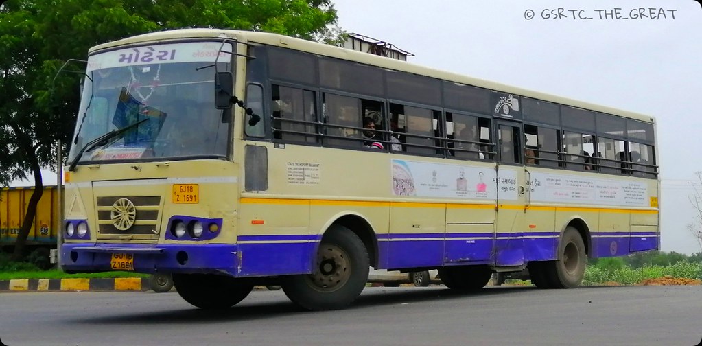 Gsrtc Kalol Depot Deluxe Express Bus Tirth Patel Flickr