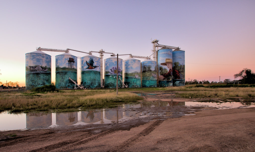 YELARBON Quick one night stopover in Yelarbon, of course t… Flickr