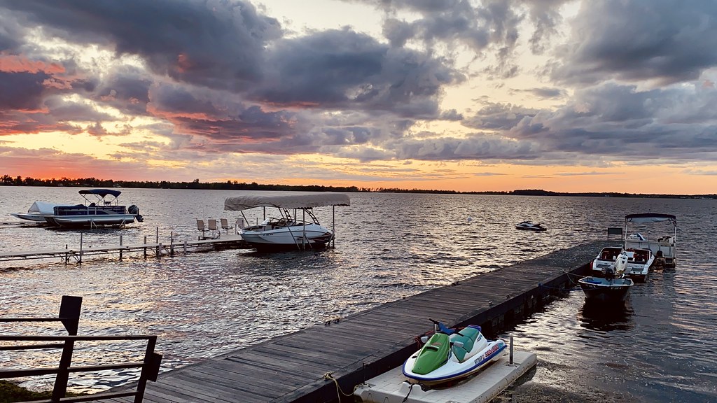 Sandy Creek Sunset at Sandy Creek,New York, Lake Ontario. HVargas
