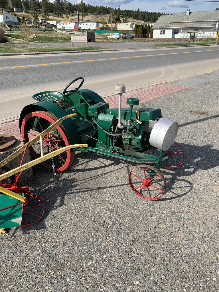 Antique minitractor Cache Creek, British Columbia, Canada… Thomas