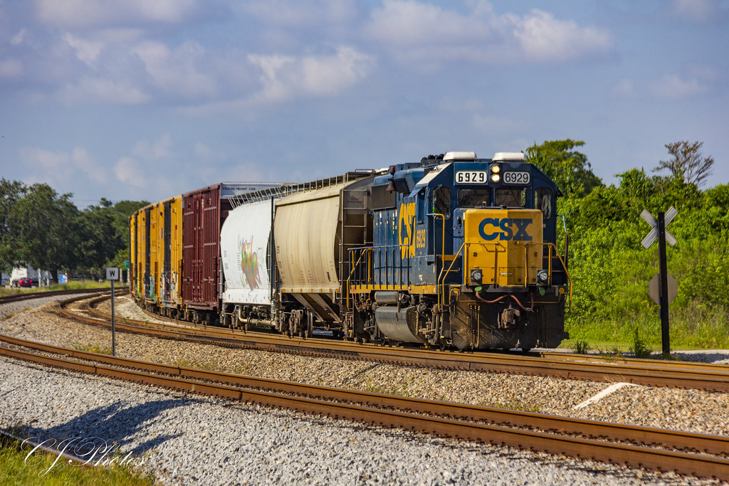 Wait your turn GP402 6929 built for the Western Maryland,… Flickr