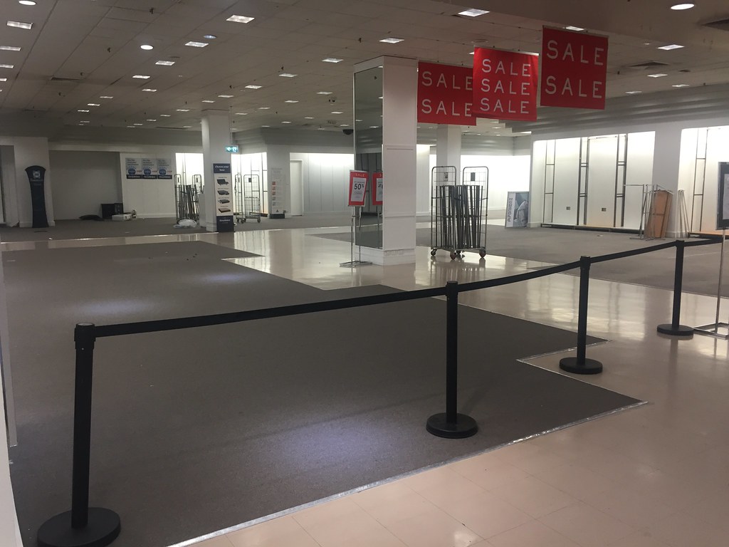 Myer Knox Closing Down Sale Photos of closure of Myer at… Flickr