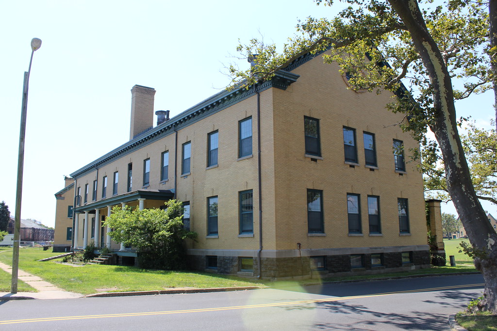 Building 25 Ft Hancock pclay923 Flickr