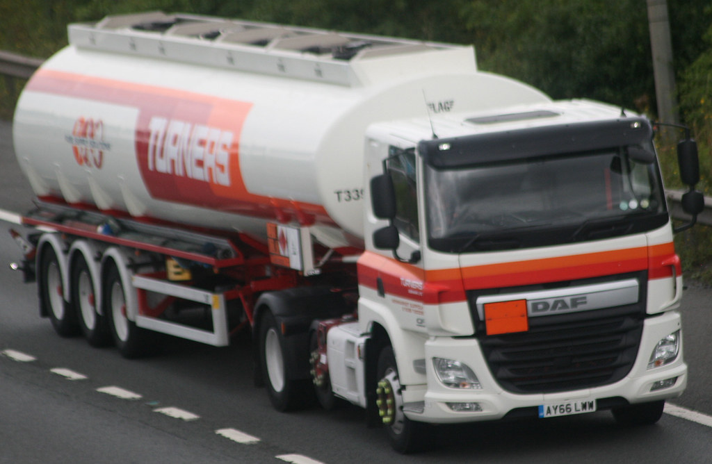 TURNERS OF SOHAM AY66LWW (NEWMARKET) M1/M25 JUNCTION BLUNT… Flickr