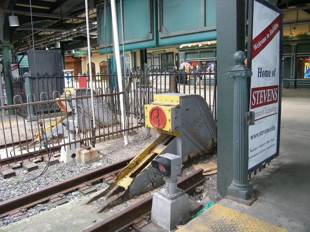 Hoboken terminal P6150563 Gate and bumper detail, Hoboken … Flickr