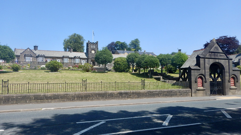 Hartley Homes, Almshouses, Colne a Douglas Law Flickr