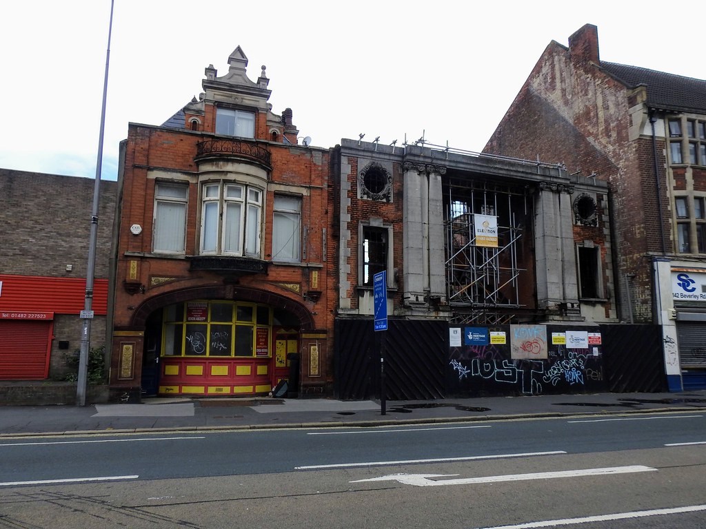 Swan Hotel and National Picture Theatre Beverley Road, Hul… Flickr