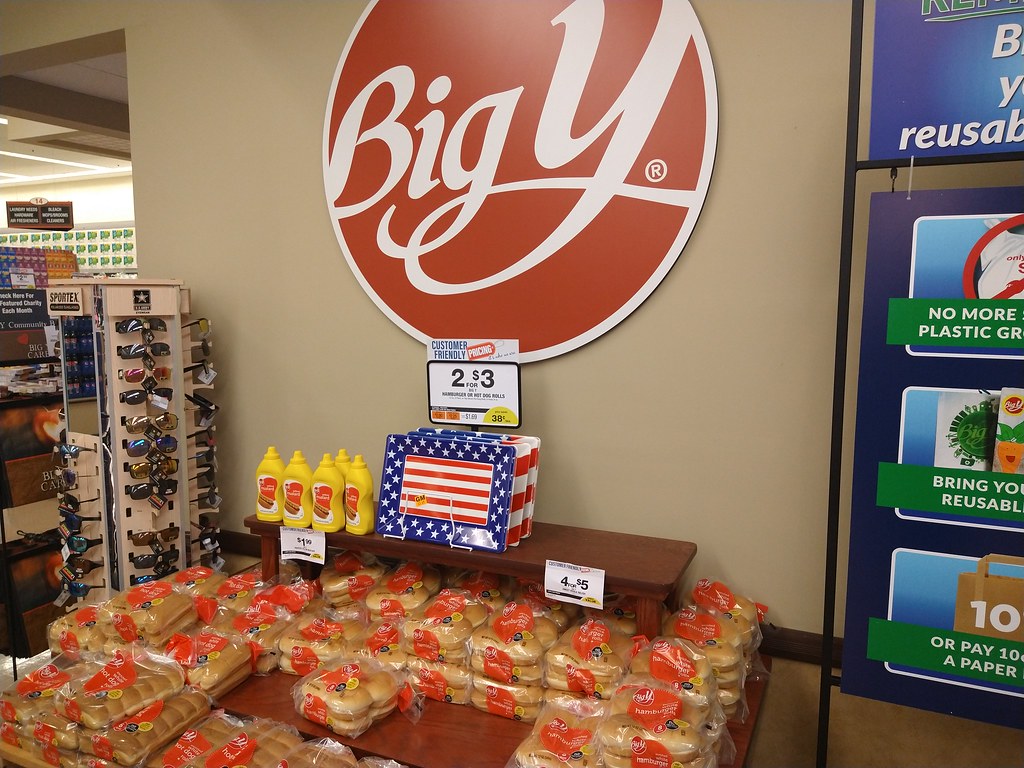 Big Y World Class Market Big Y on Palomba Drive in Enfield… Flickr