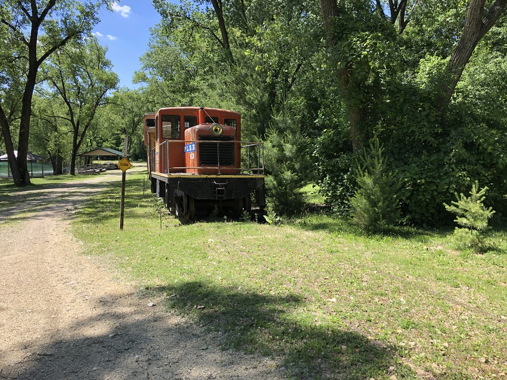 Critter in the WoodsPearl Lake Campground South Beloit IL… Flickr