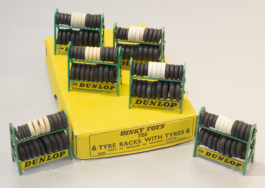 Dinky Toys No. 786 Trade Box for Dunlop Tyre Racks with Si… Flickr