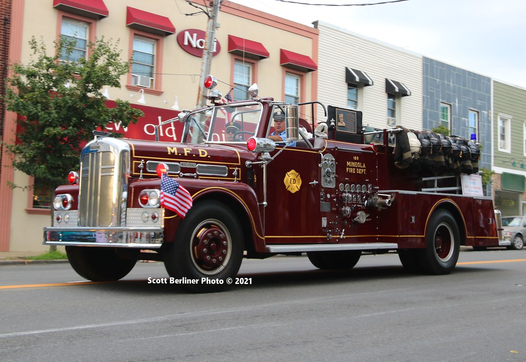 MINEOLA, NY FIRE DEPARTMENT ANTIQUE Scott Berliner Flickr