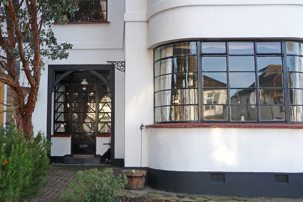 Art Deco House, LeighonSea. Quorn Gardens, LeighonSea,… Flickr