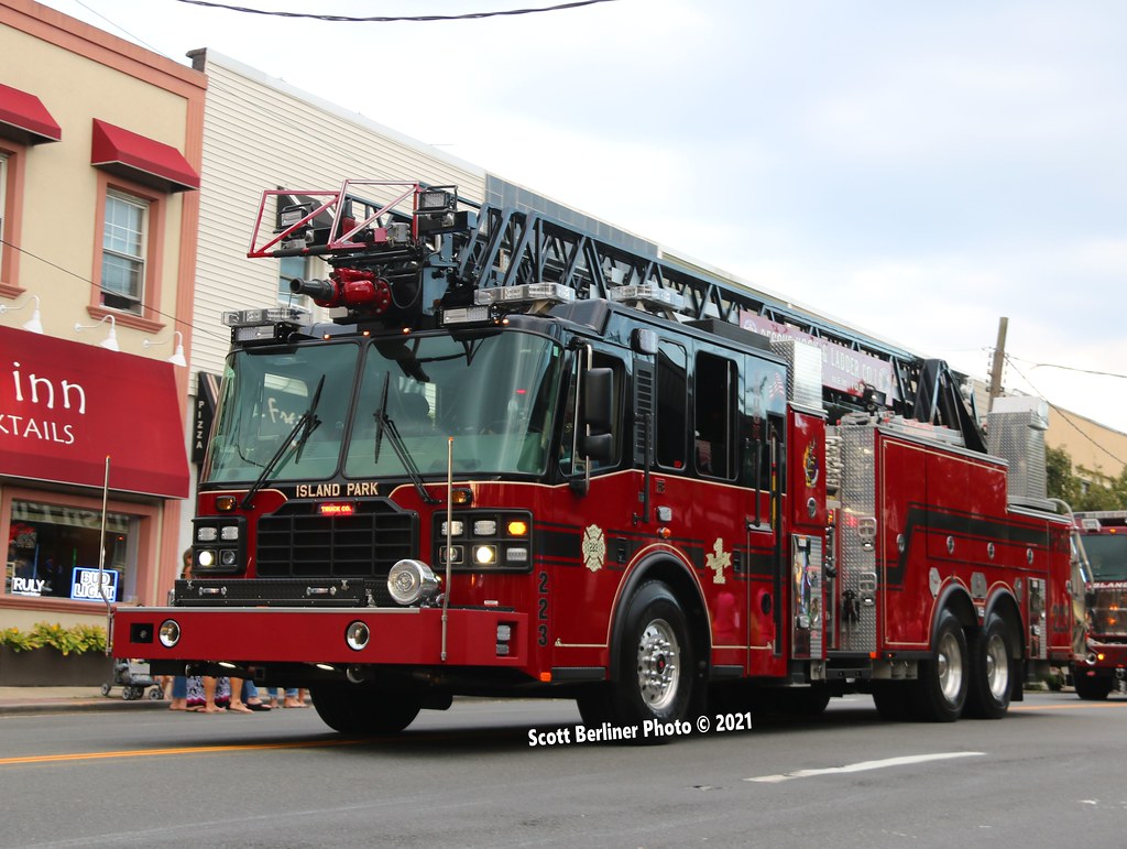 ISLAND PARK, NY FIRE DEPARTMENT LADDER COMPANY 223 Flickr