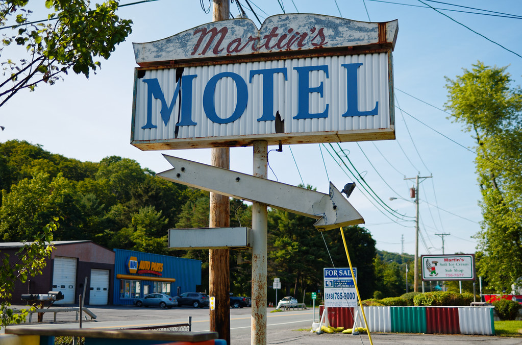 Martin's Motel Vintage motel sign in Ravena, New York. Paul Flickr