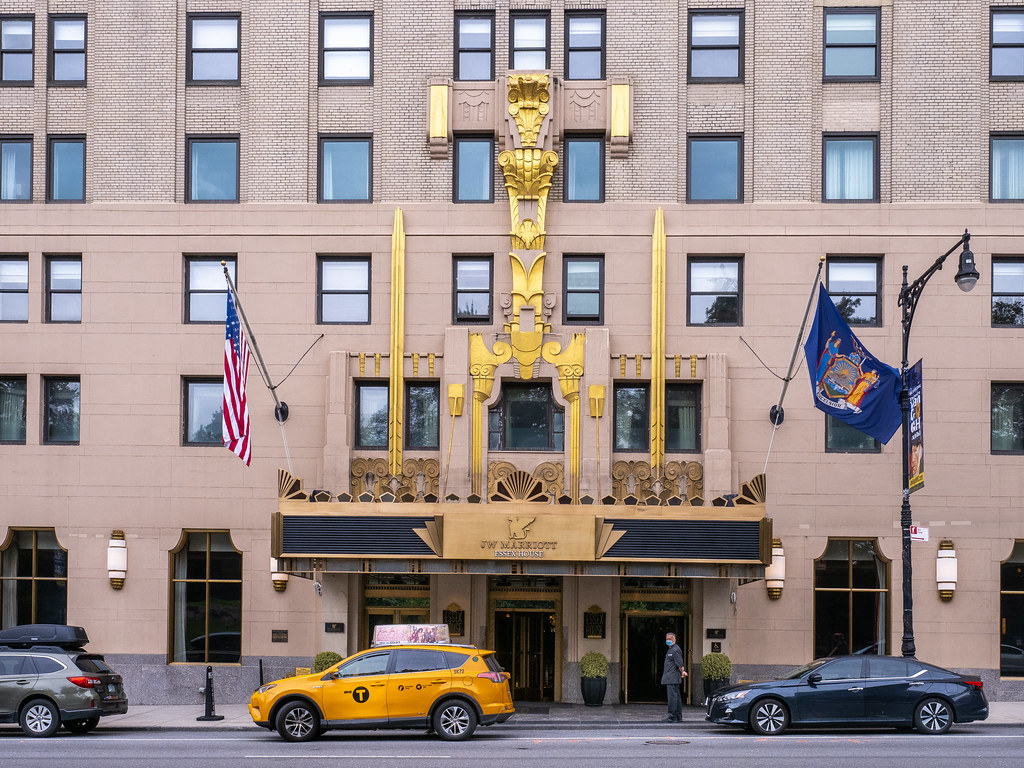 JW Marriott Essex House 160 Central Park South, Central Pa… Flickr