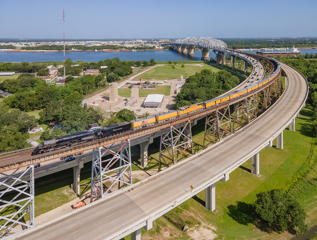 Big Boy UP 4014 Huey P Long Bridge Bridge City, Louisiana Flickr