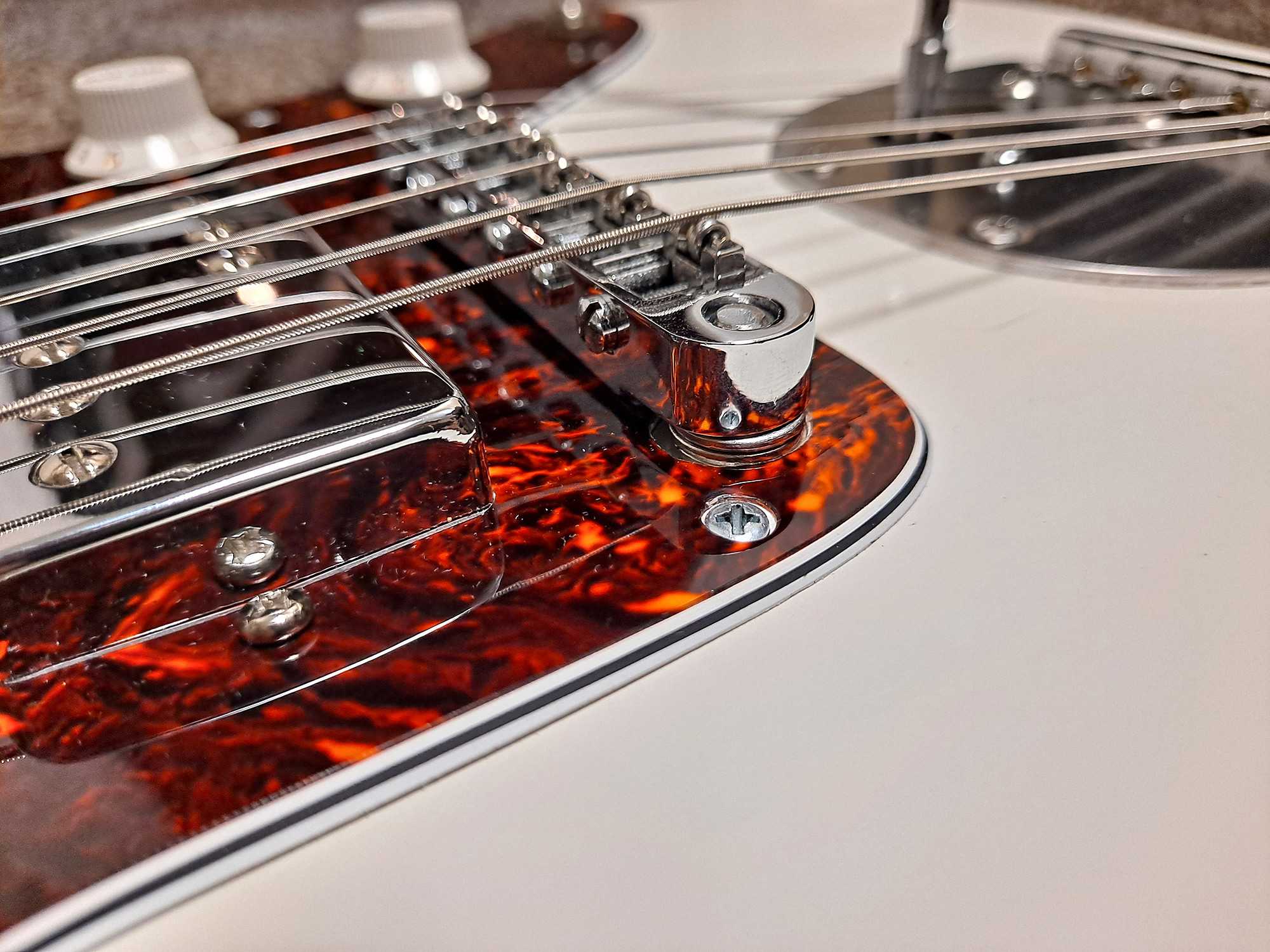 Installing Jazzmaster Thimbles at Chantelle Newbury blog